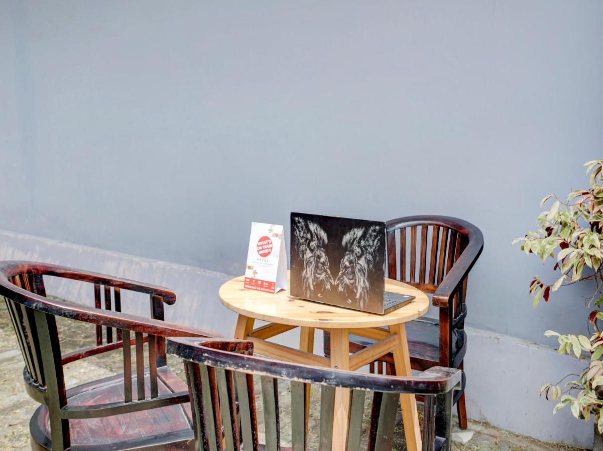 Oyo 90711 Blembong Homestay Jimbaran  Ngoại thất bức ảnh