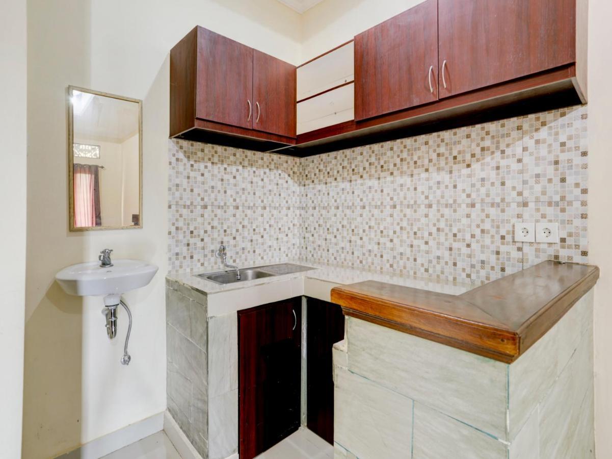 Oyo 90711 Blembong Homestay Jimbaran  Ngoại thất bức ảnh