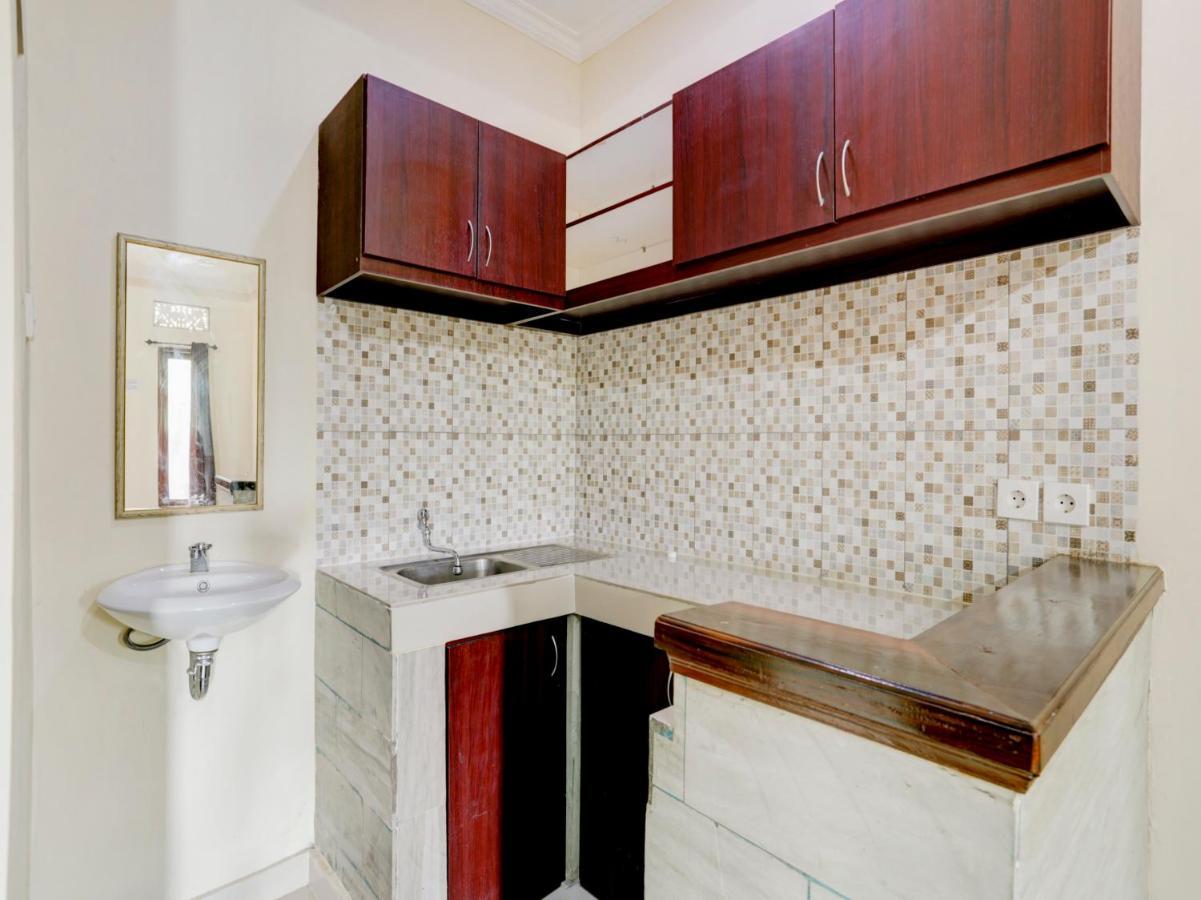 Oyo 90711 Blembong Homestay Jimbaran  Ngoại thất bức ảnh